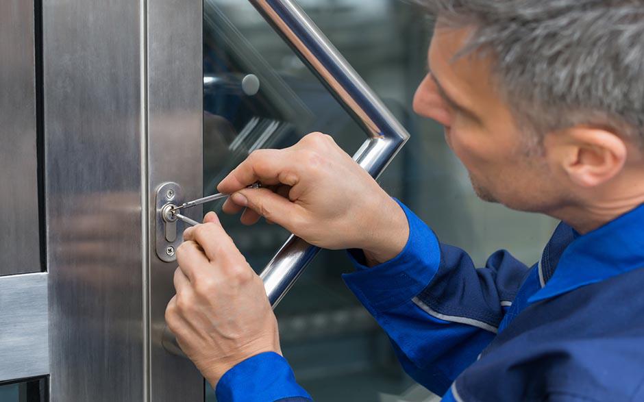 remplacement serrure Jouy-le-Moutier